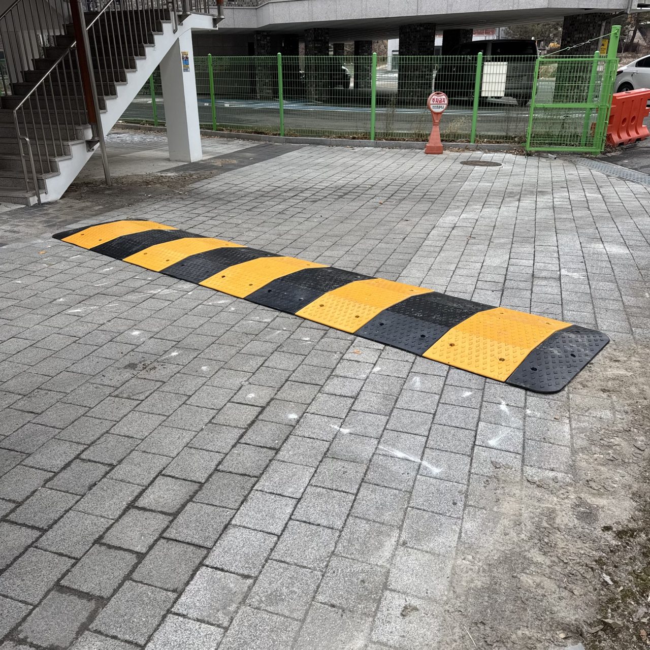 강남 방지턱교체 올곧팀 시공 현장